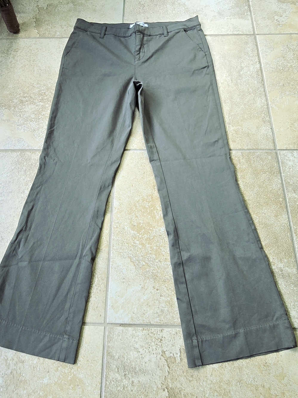 Lila Ryan Jenna Lyn Pine Grove Gray/Green Bootcut Pants Size 14